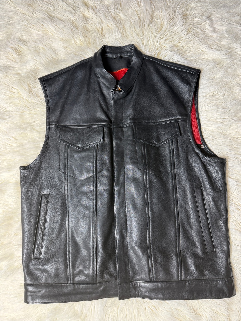 Men's Black Leather Motorcycle Vest - Conceal Carry